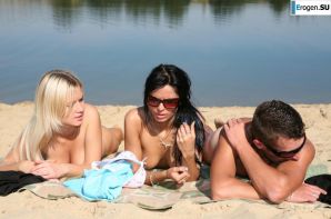 Three nudists on the riverbank. Part 5. Thumb 40