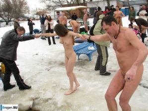 Ukrainian nudists in winter. Part 6. Thumb 13