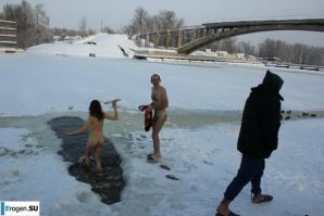 Ukrainian nudists in winter. Part 6. Thumb 38