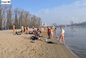Ukrainian nudists in winter. Part 6. Thumb 8