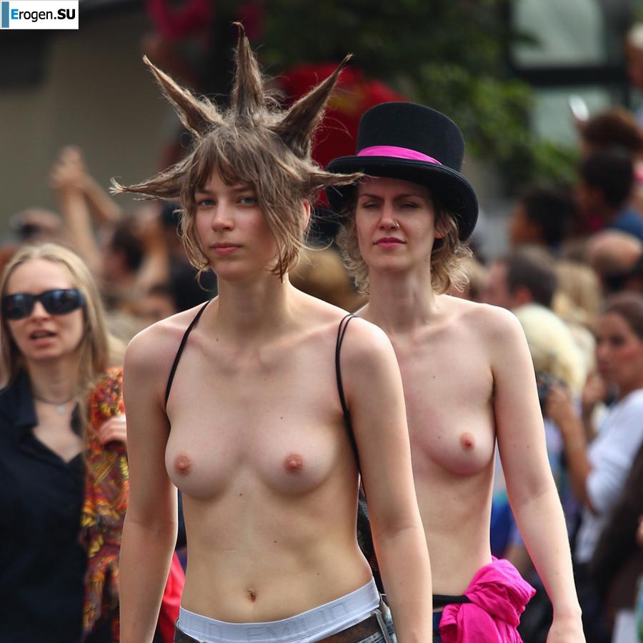 Public Nudity. Part 6. Photo 31