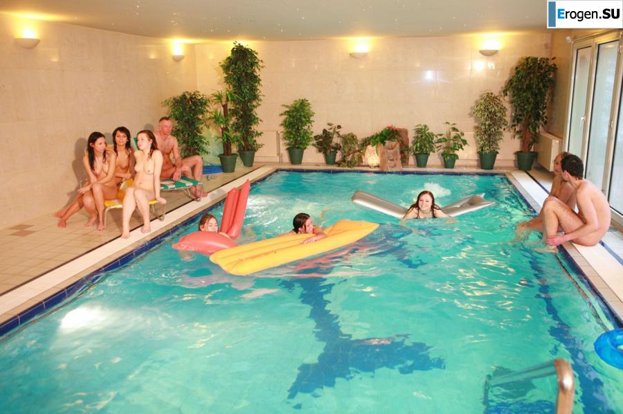 Czech nudists in the pool. Part 4. Photo 10