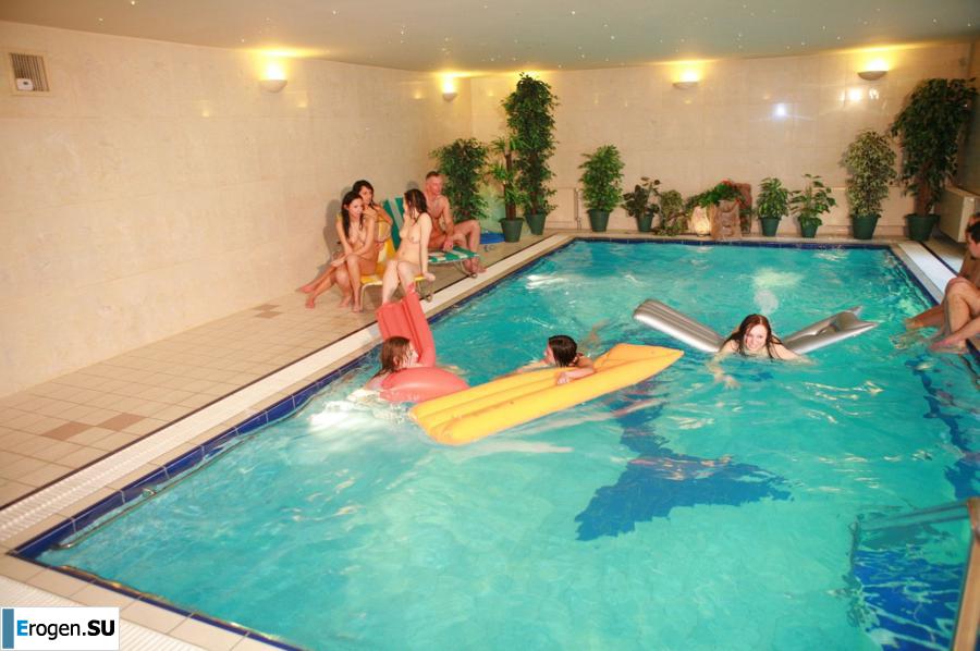 Czech nudists in the pool. Part 4. Photo 11