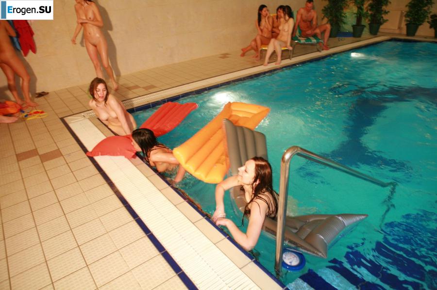 Czech nudists in the pool. Part 4. Photo 14