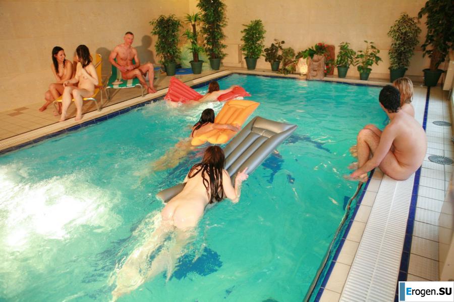 Czech nudists in the pool. Part 4. Photo 7