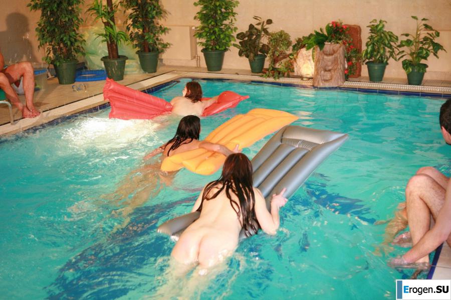 Czech nudists in the pool. Part 4. Photo 8