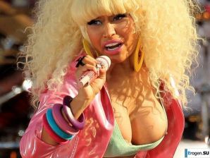 знаменитые сиськи. Эскиз 48