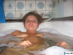 Posing at home. Thumb 38