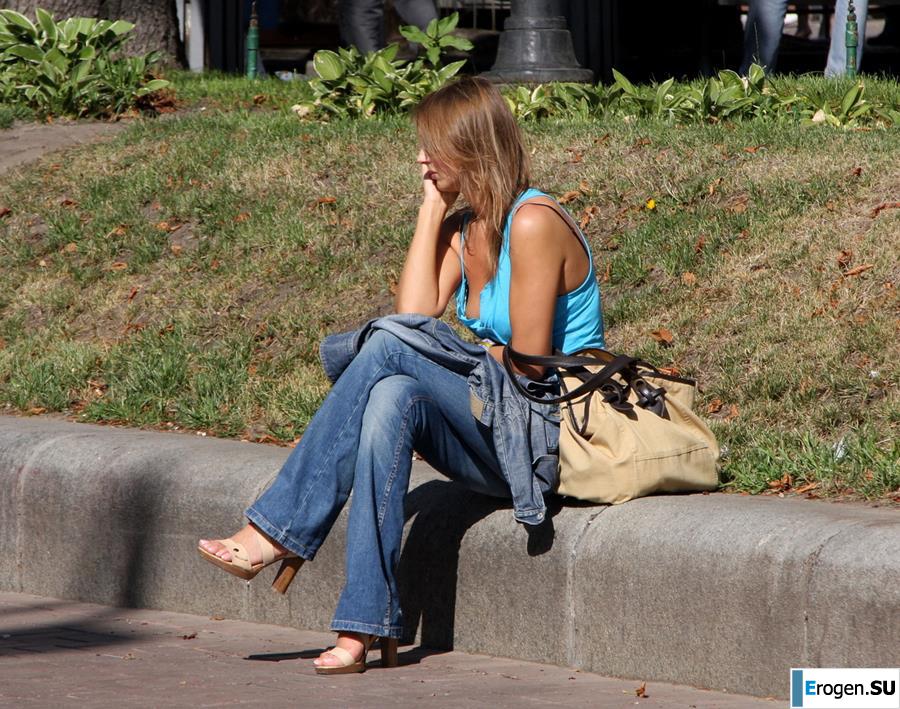 A selection of UPS. Photo 31