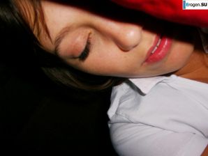 Girlfriend of a hockey player. Thumb 13