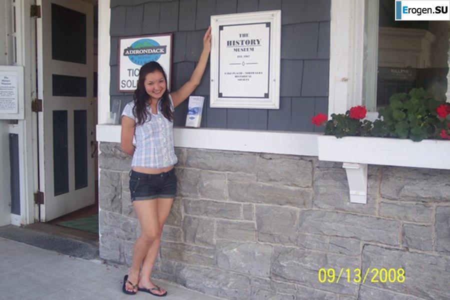 Ah, what legs. Photo 36