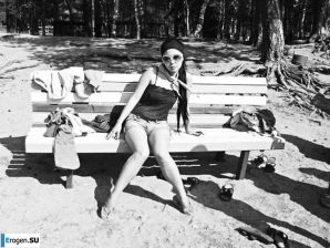 Ah, what legs. Thumb 21