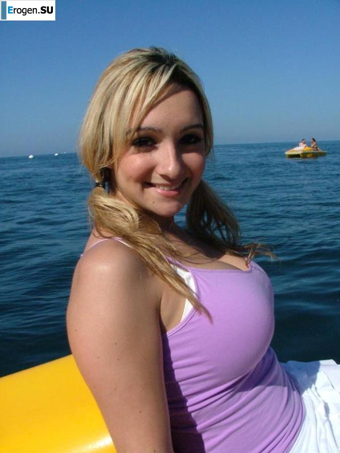 Amateur filming of naked girls. Part 4. Photo 6