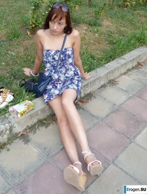 Russian baby with small breasts. Thumb 24