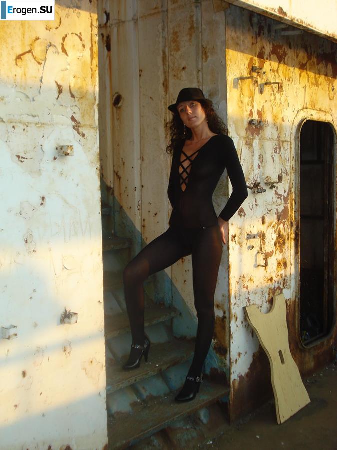 Curly-haired. Photo 11