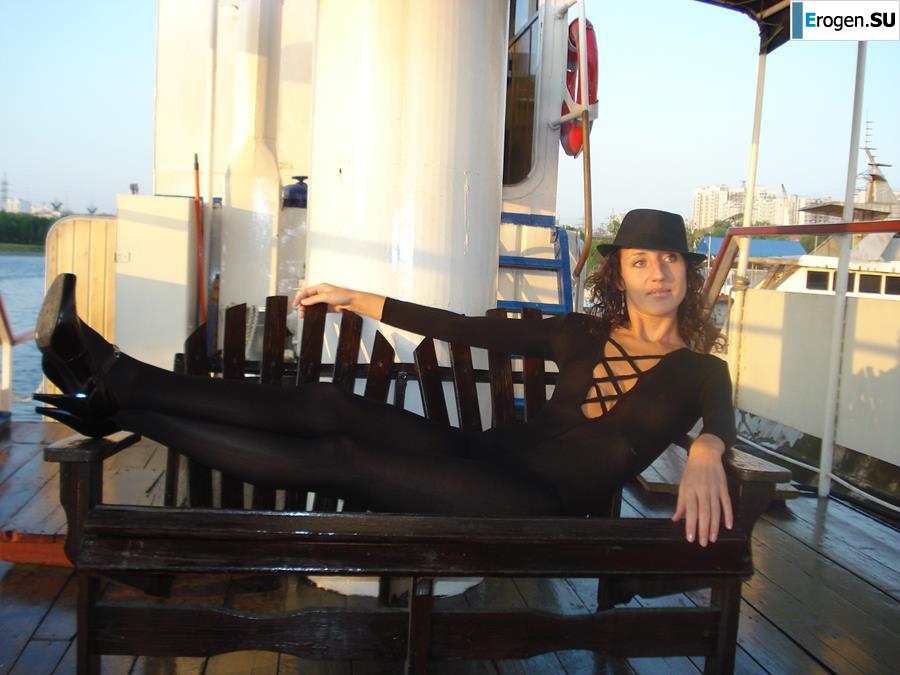 Curly-haired. Photo 17