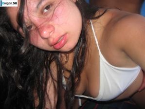 Brunette and languid. Thumb 10