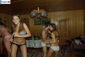 Бухие девчонки. Эскиз 32