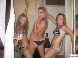 Бухие девчонки. Эскиз 5