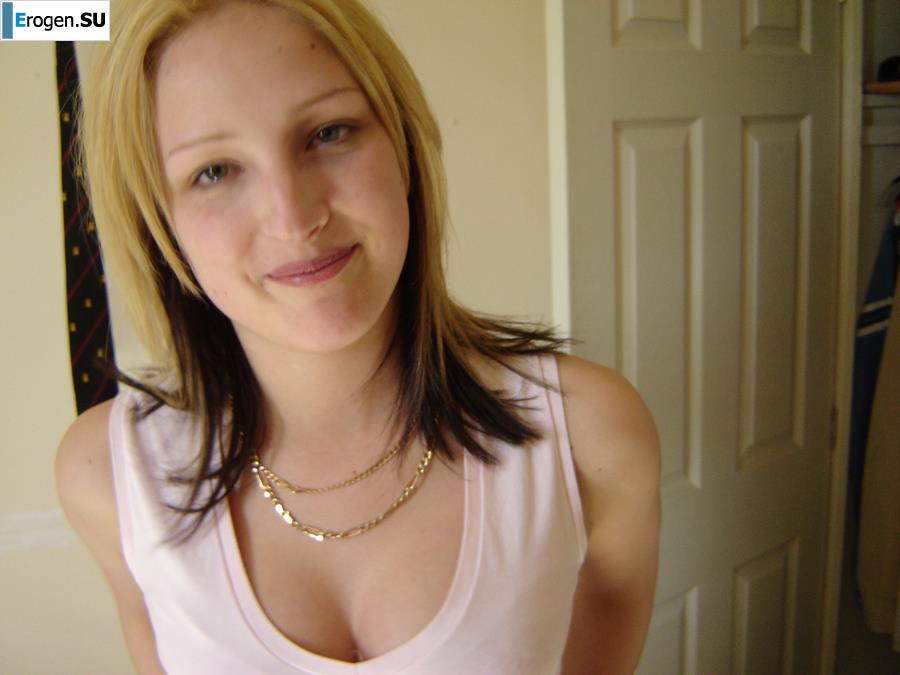 Blonde and Redhead. Photo 6