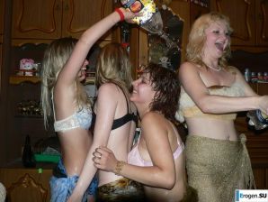 Мокрые вечеринки. Часть 2. Эскиз 32