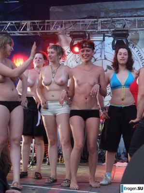 More Russian Festivals, Concerts. Part 2. Thumb 39