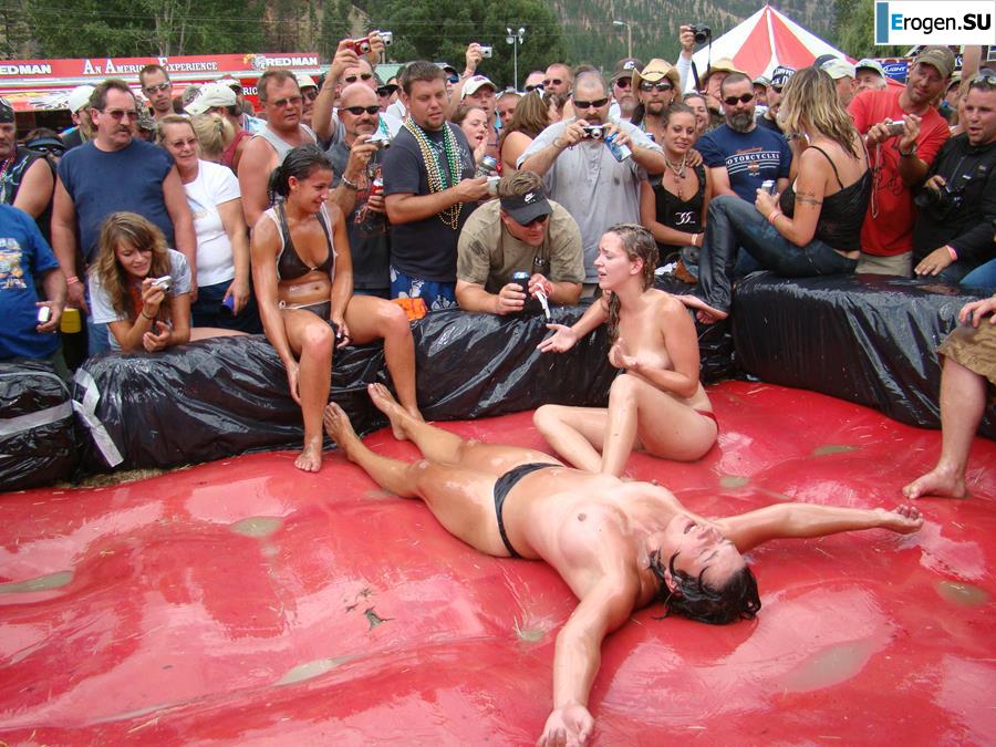 Women's Show Wrestling. Photo 31