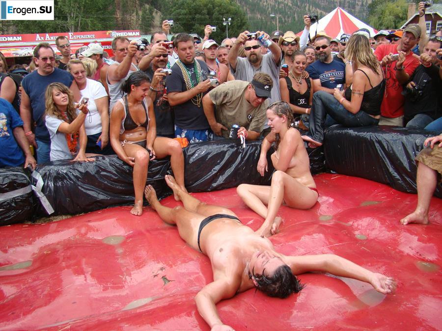 Women's Show Wrestling. Photo 32