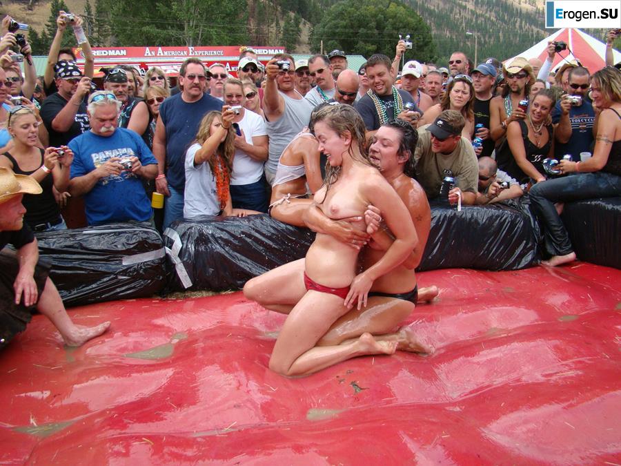 Women's Show Wrestling. Photo 42