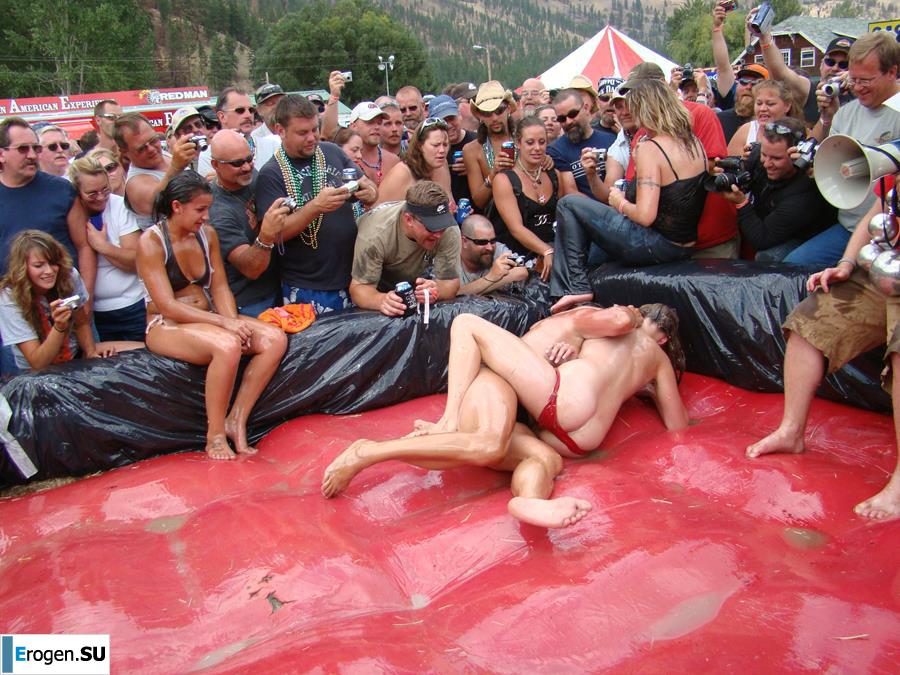 Women's Show Wrestling. Photo 54