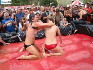 Women's Show Wrestling. Thumb 36