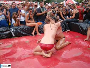 Women's Show Wrestling. Thumb 46