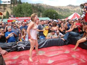 Women's Show Wrestling. Thumb 5