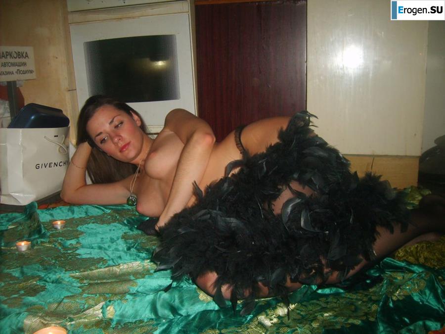 Young people like to pose. Part 3. Photo 7