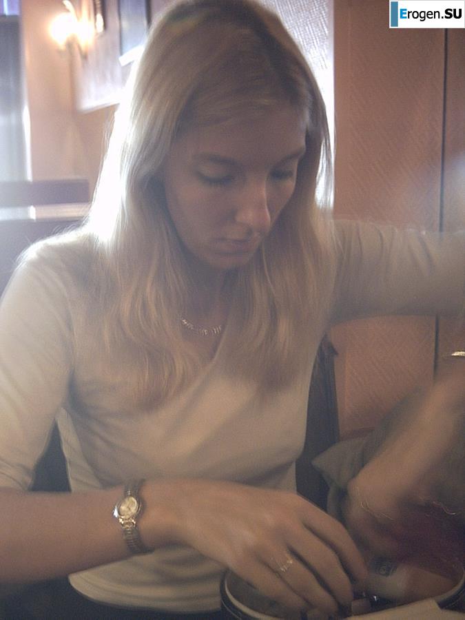 French Bi - Exhibitionist. Photo 11