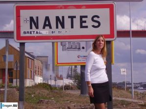 Французская би - эксгибиционистка. Эскиз 1