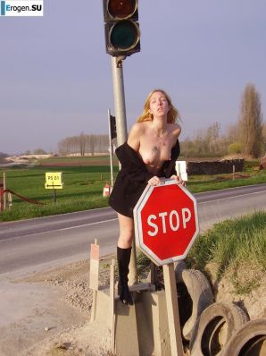 French Bi - Exhibitionist. Thumb 30