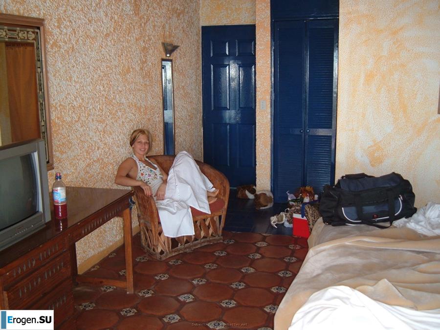 Счастливая немолодая пара. Фото 27