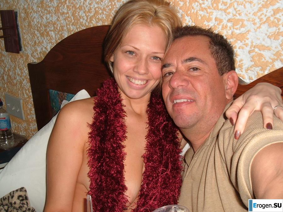 Счастливая немолодая пара. Фото 3