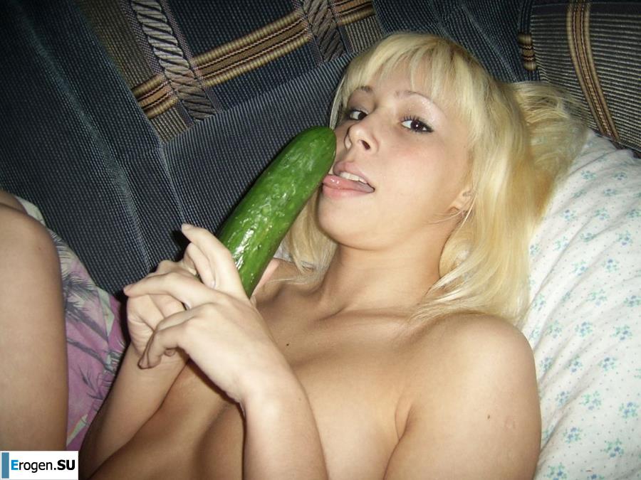 Young people like to pose. Part 4. Photo 21