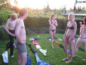 Students Again Have Fun. Thumb 10