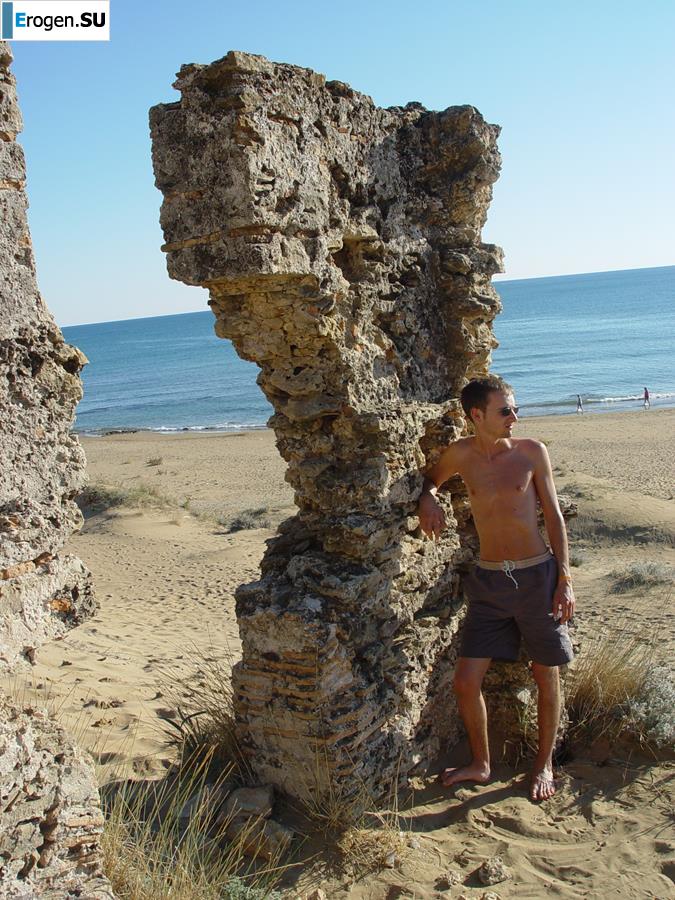 Girlfriend with big nipples. Photo 18