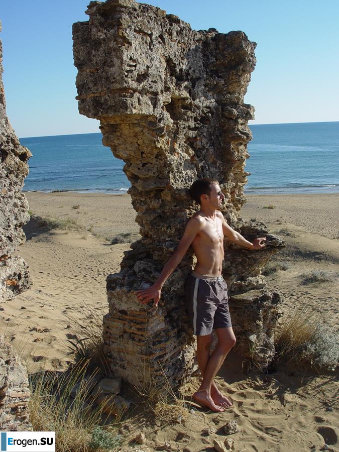 Girlfriend with big nipples. Photo 22