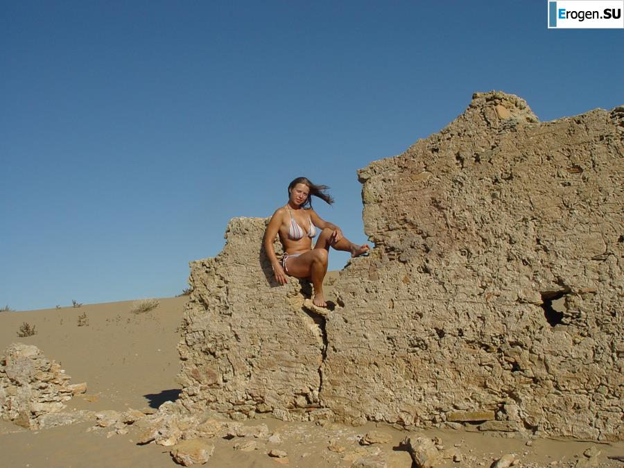 Girlfriend with big nipples. Photo 35