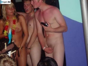 Снова студенты развлекаются. Часть 2. Эскиз 23