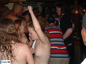 Снова студенты развлекаются. Часть 2. Эскиз 31