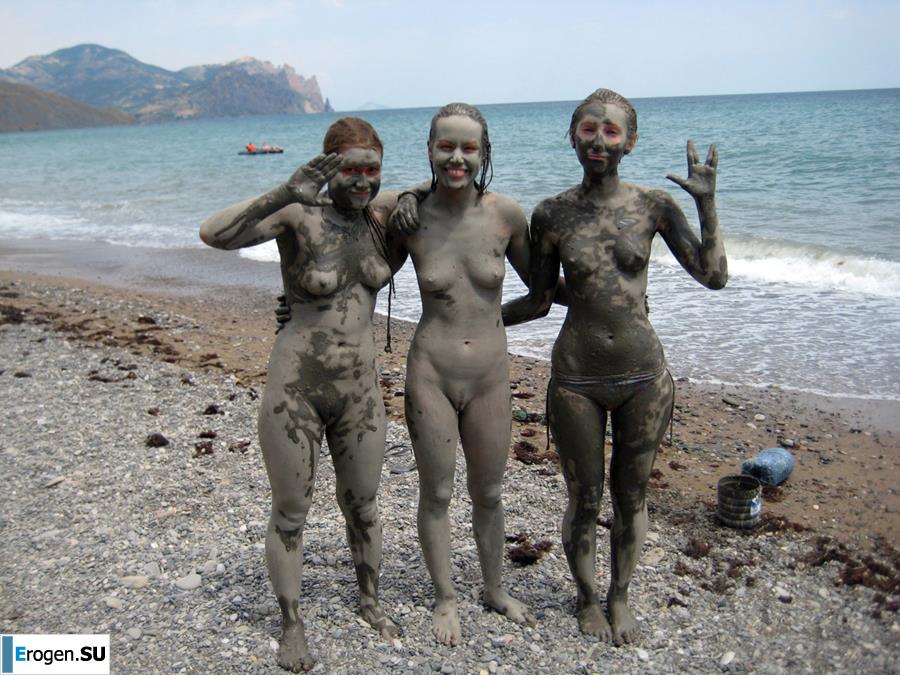 Naked in the Mud. Part 2. Photo 15