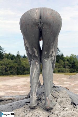 Naked in the Mud. Part 2. Thumb 21