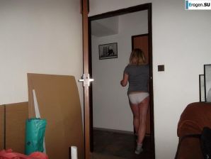 Busty and the Bearded Man. Thumb 29