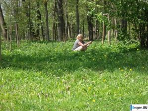 Busty and the Bearded Man. Thumb 36